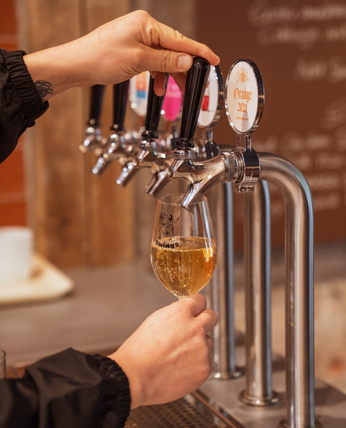 Pouring only the best! Saucy Korean street food with a glass of light and crispy on the side. It's all about balance babbyyy ❤️‍🔥